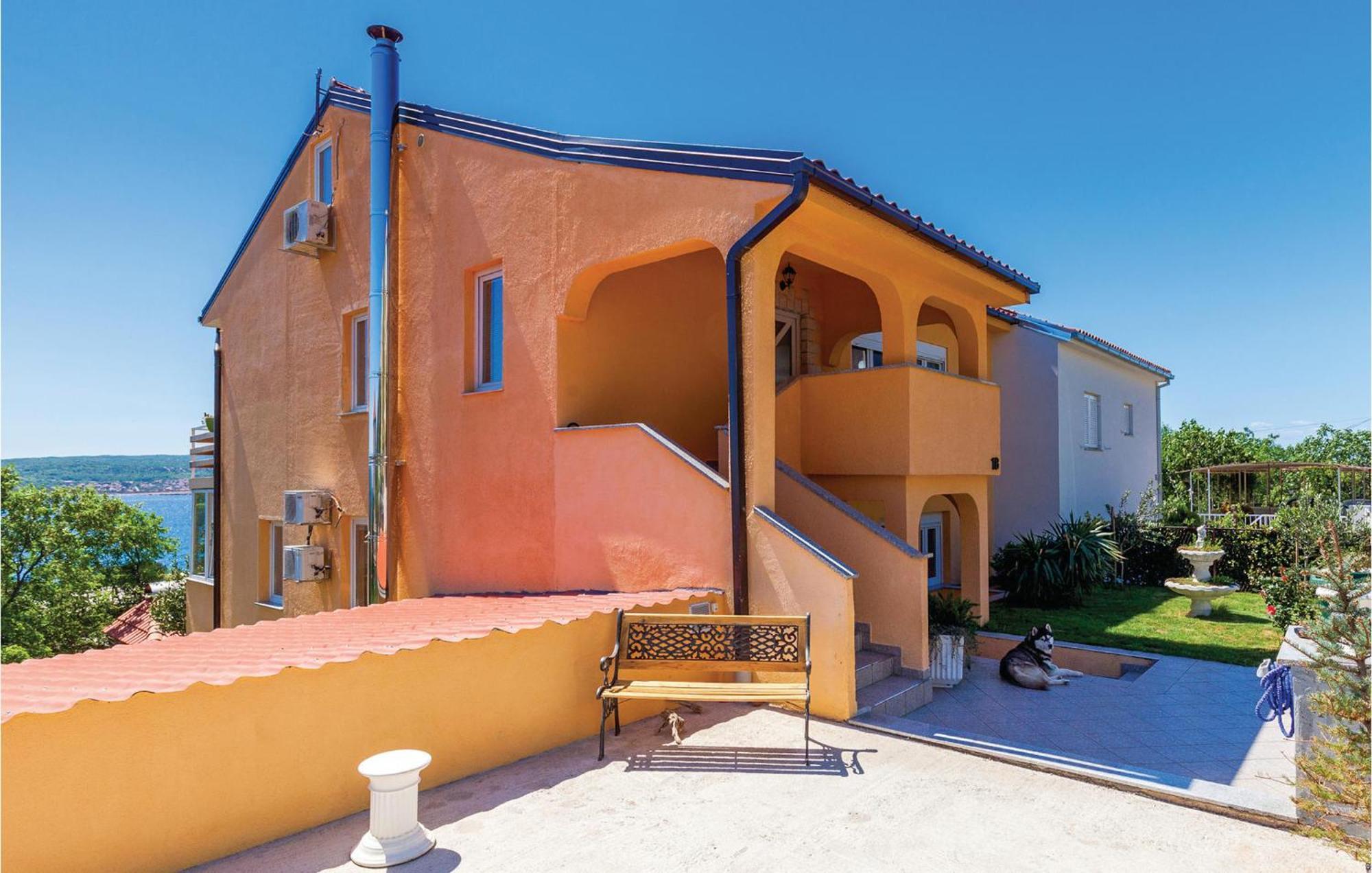 Beautiful Apartment In Crikvenica With Kitchen Exterior foto